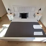 아파트 Le Monde - Amazing 5bdr In Downtown 브라티슬라바