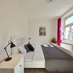 아파트 Le Monde - Amazing 5bdr In Downtown 브라티슬라바