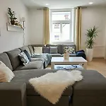 Le Monde - Amazing 5bdr In Downtown Bratislava