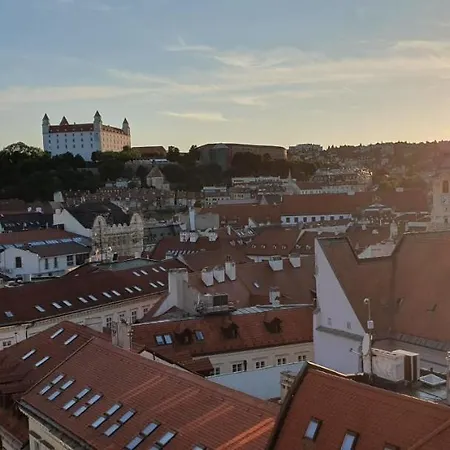 Le Monde - Amazing 5bdr In Downtown Appartement Bratislava