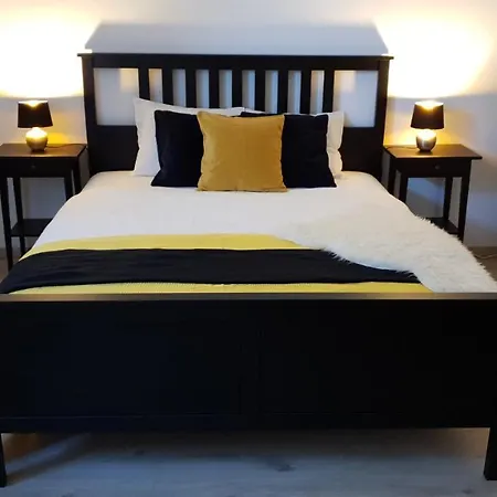 Le Monde - Amazing 5bdr In Downtown Appartement Bratislava