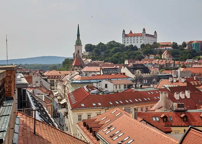 Appartement Le Monde - Amazing 5bdr In Downtown Bratislava