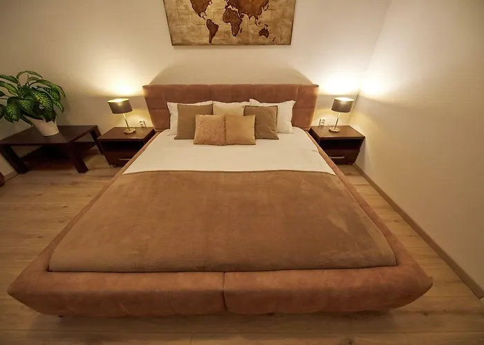 Le Monde - Amazing 5bdr In Downtown * Bratislava