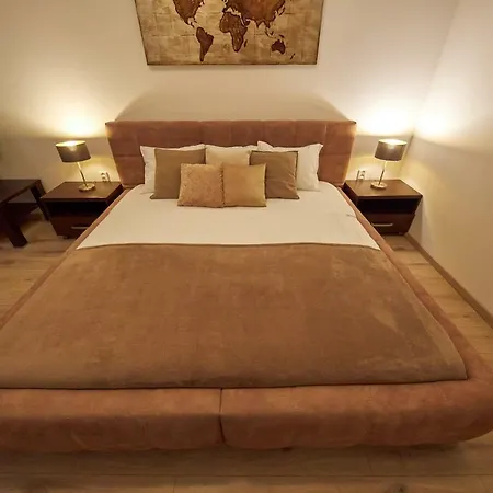 Le Monde - Amazing 5bdr In Downtown * ברטיסלאבה